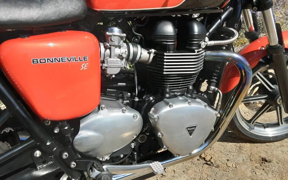2 TRIUMPH BONNEVILLES FOR SALE, MINT LOW MLS! - Image 4