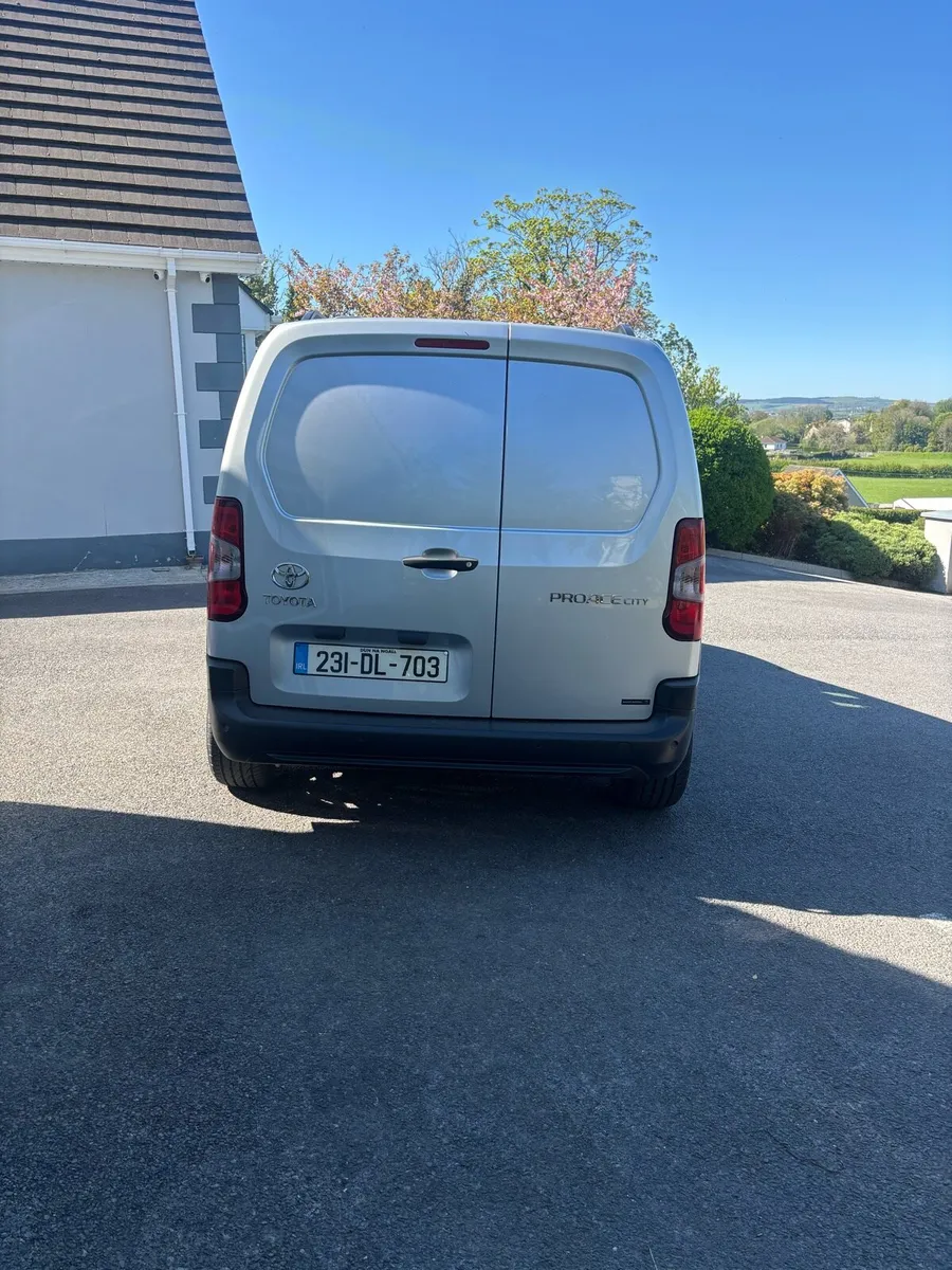 Toyota proace city - Image 4