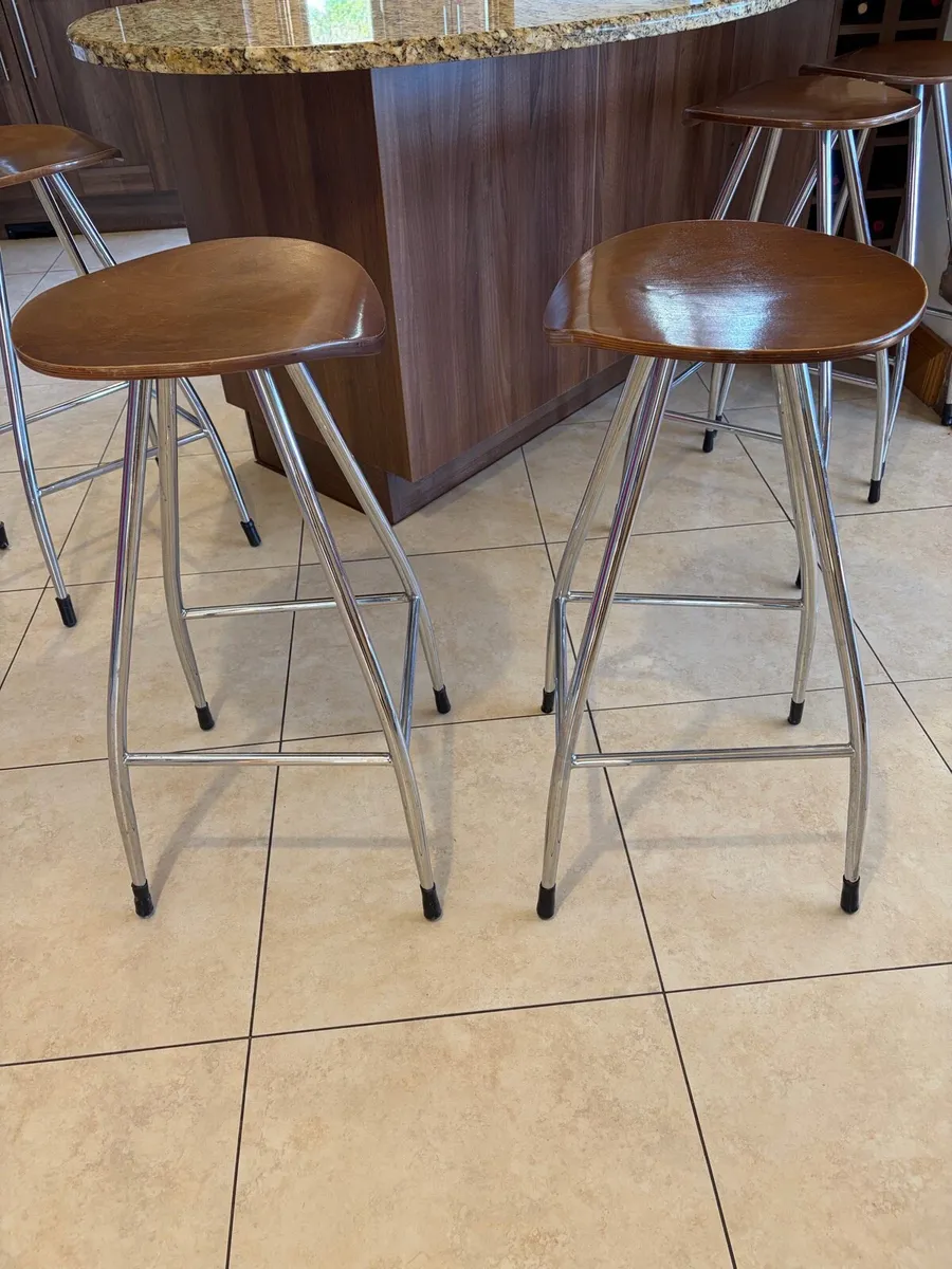 Breakfast bar stools - Image 2