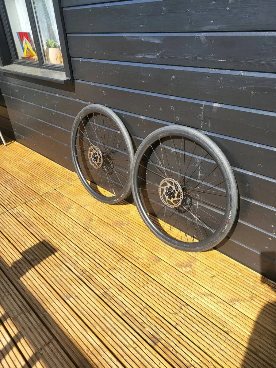 DT Swiss Wheelset - Image 1