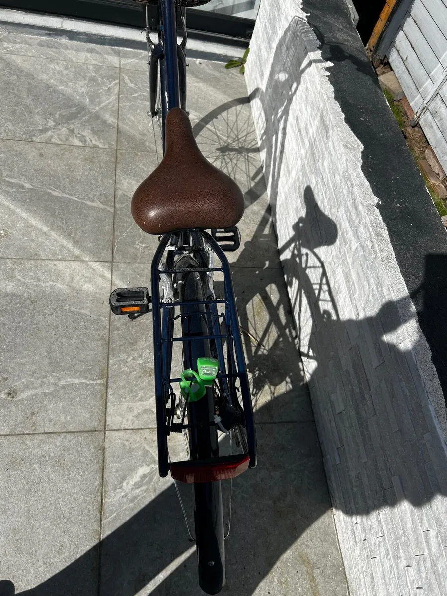 Martello Sutton Navy Bicycle - Image 3