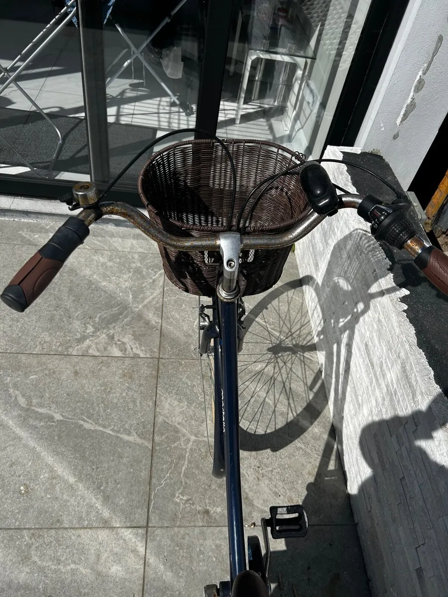 Martello Sutton Navy Bicycle - Image 4