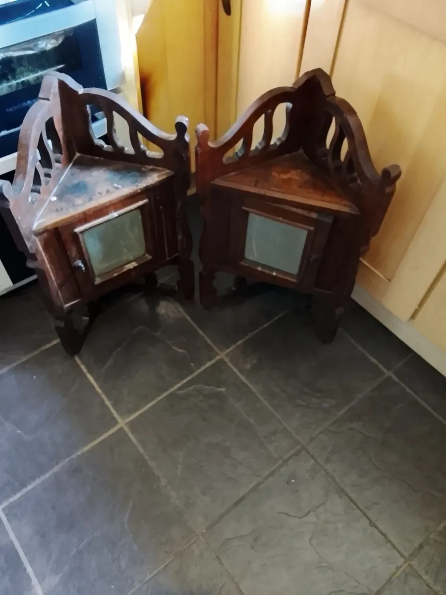 Antique furniture - Image 1