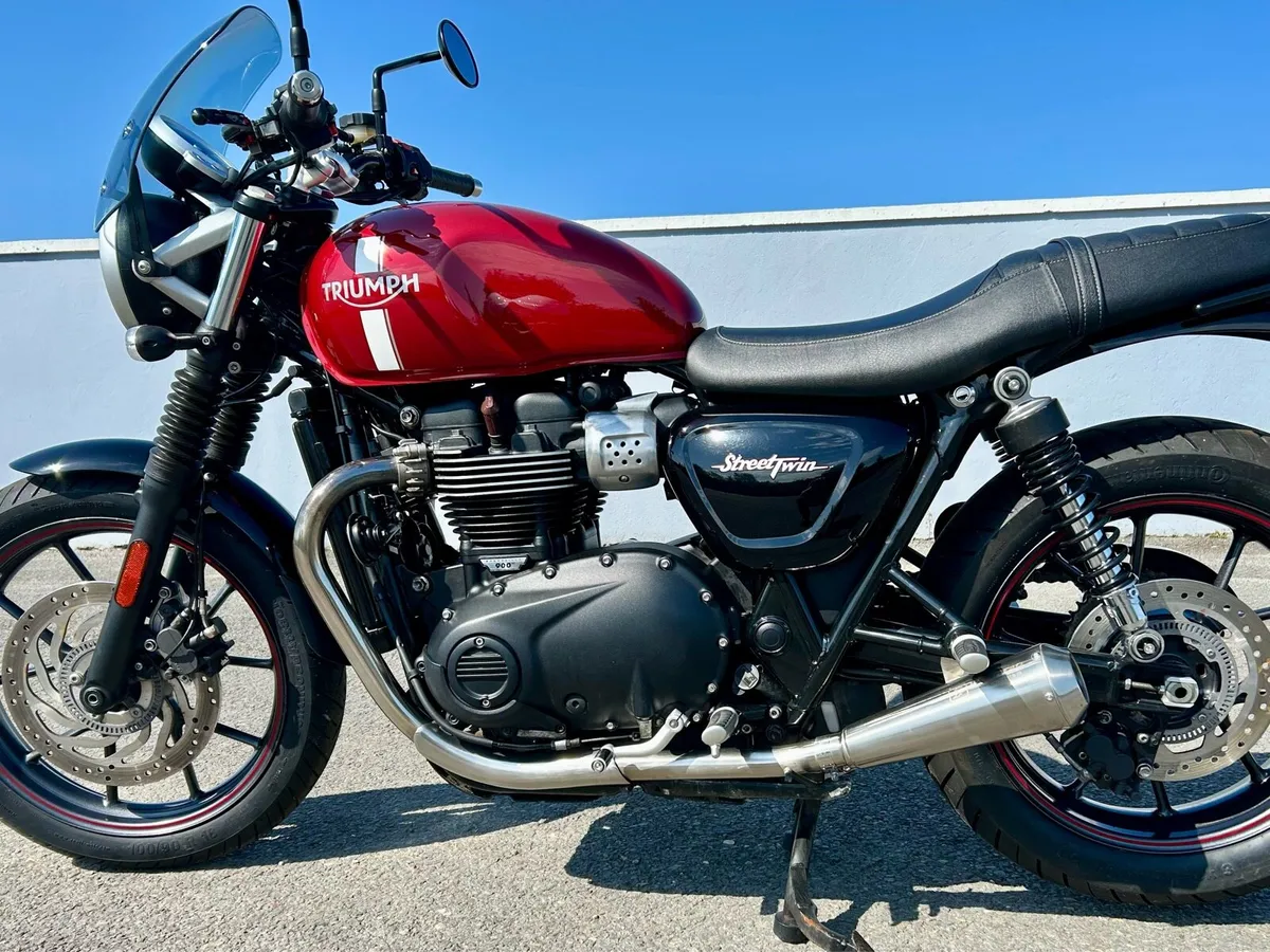 Triumph Bonneville Street Twin 2016 - Image 3