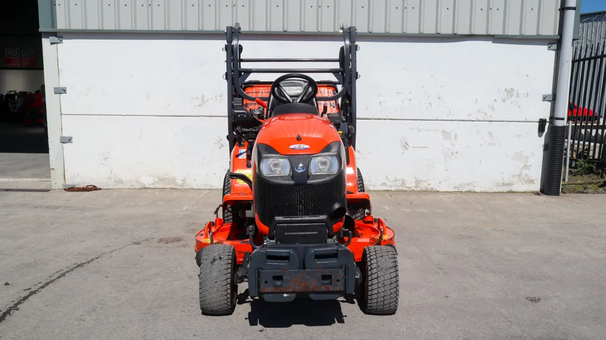 2021 Kubota G261HD Ride-On Lawnmower - Image 3