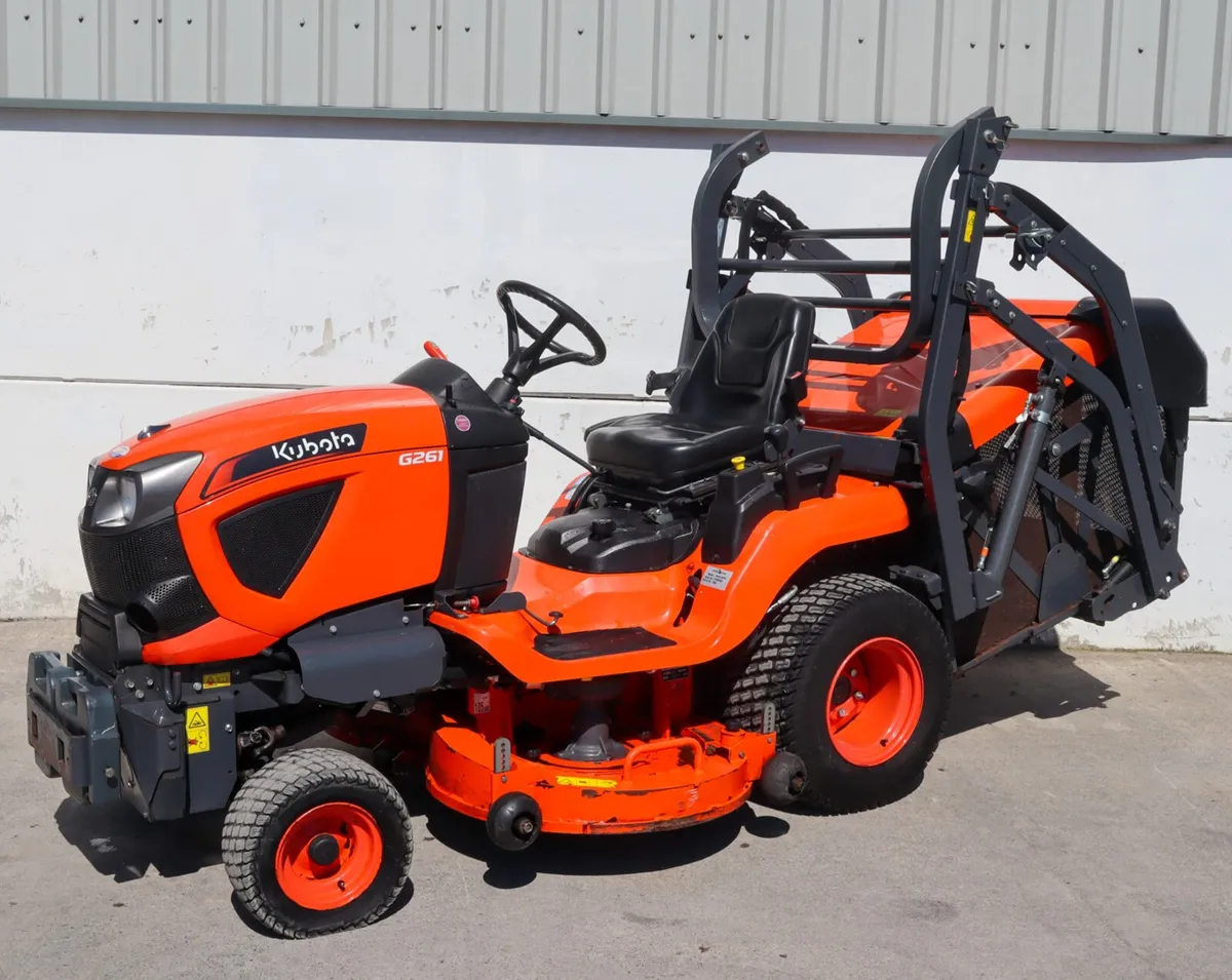 2021 Kubota G261HD Ride-On Lawnmower - Image 1