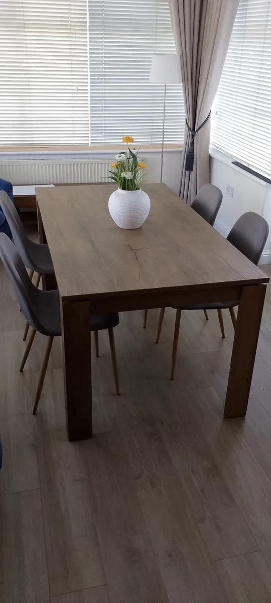 Dining table with 4 chairs - Image 3