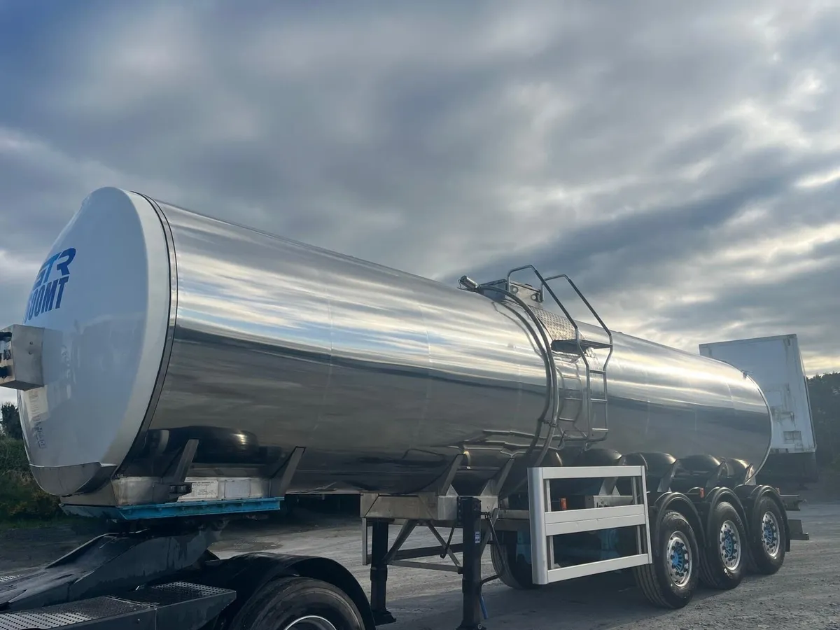 2010 TCL Milk tanker - Image 4