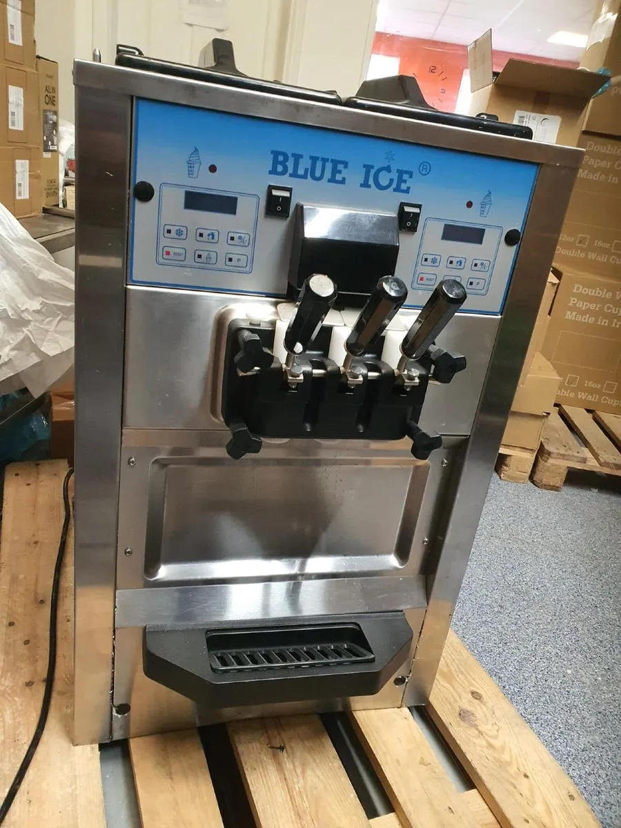 Ice Cream Machine - Image 1