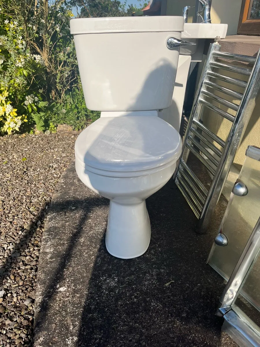 Free to takeaway Bathroom Ware - Image 1