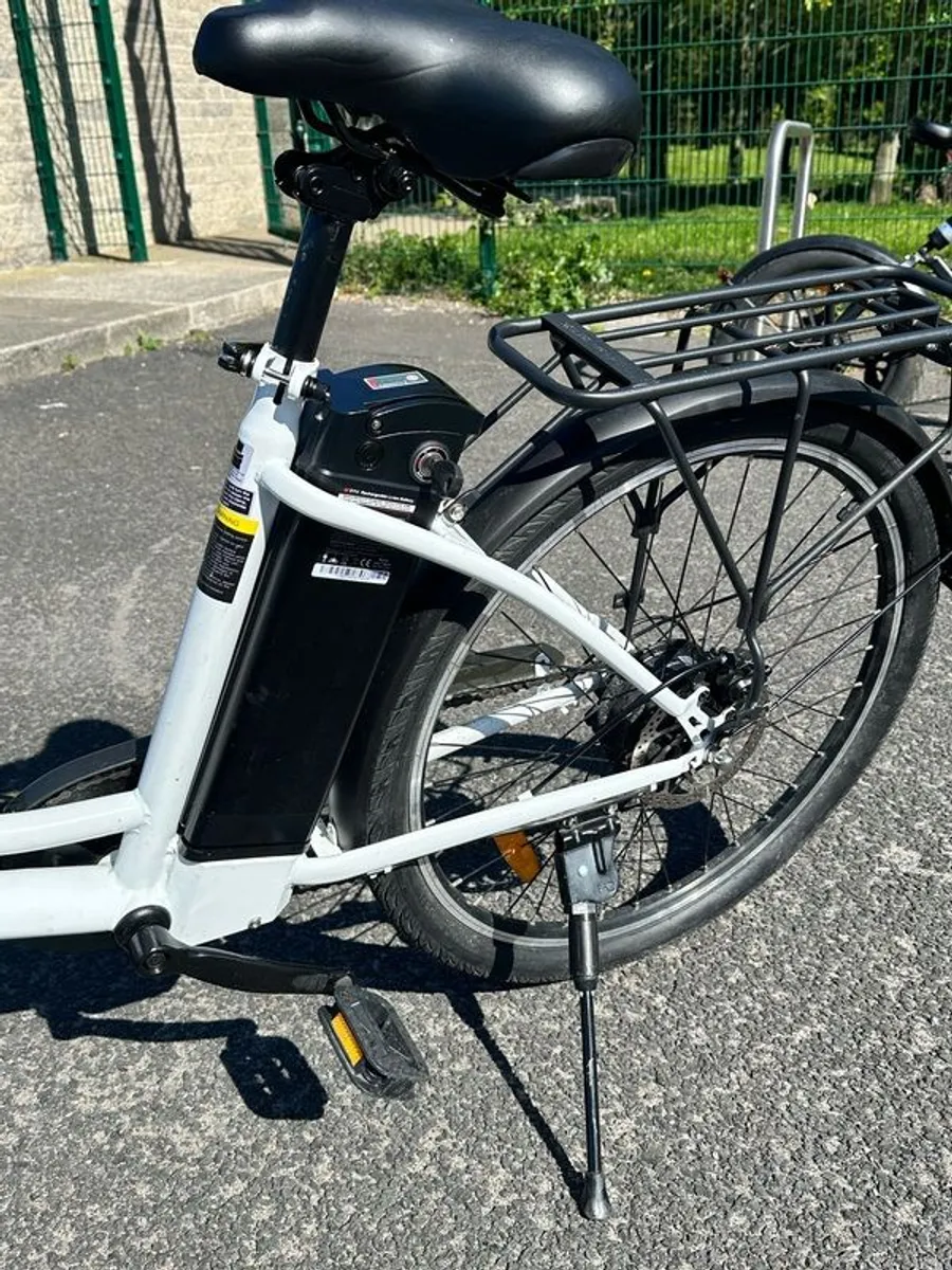 DYU C6 Electric Bike , Excellent Condition - Image 2