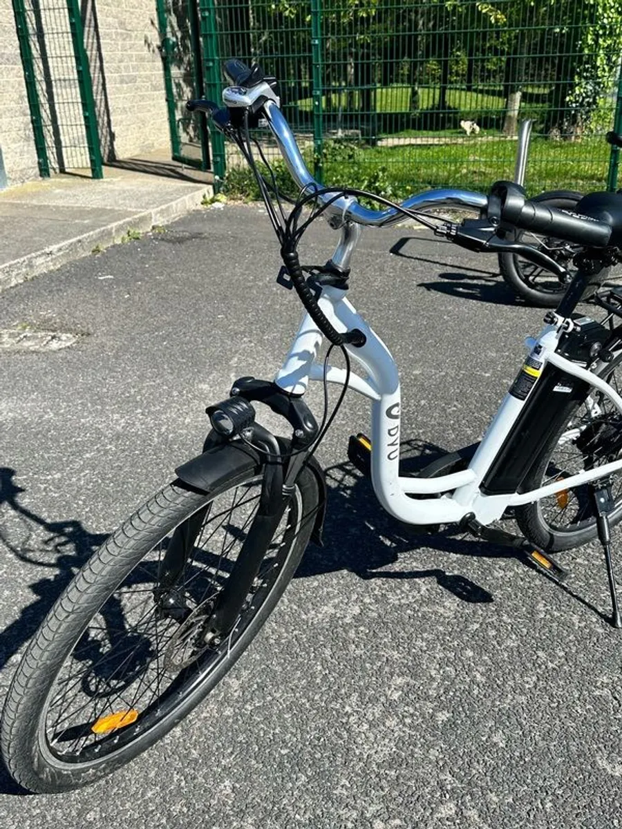 DYU C6 Electric Bike , Excellent Condition - Image 4