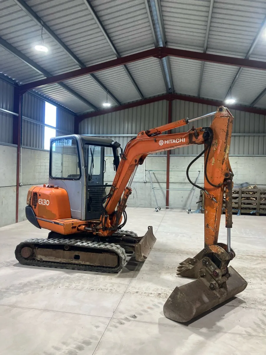 Hitachi EX30 digger - Image 1