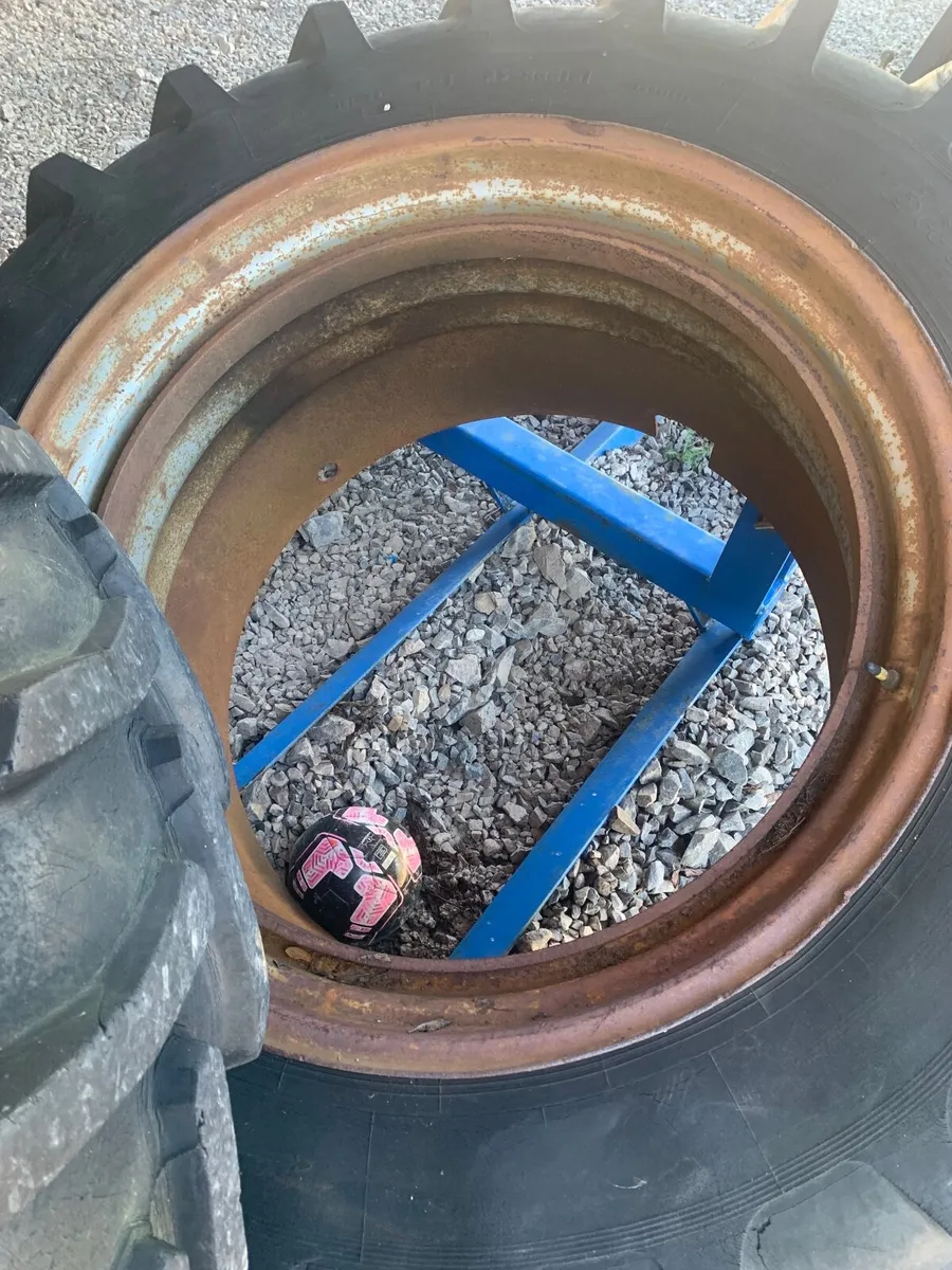 Dual Wheels - Image 3