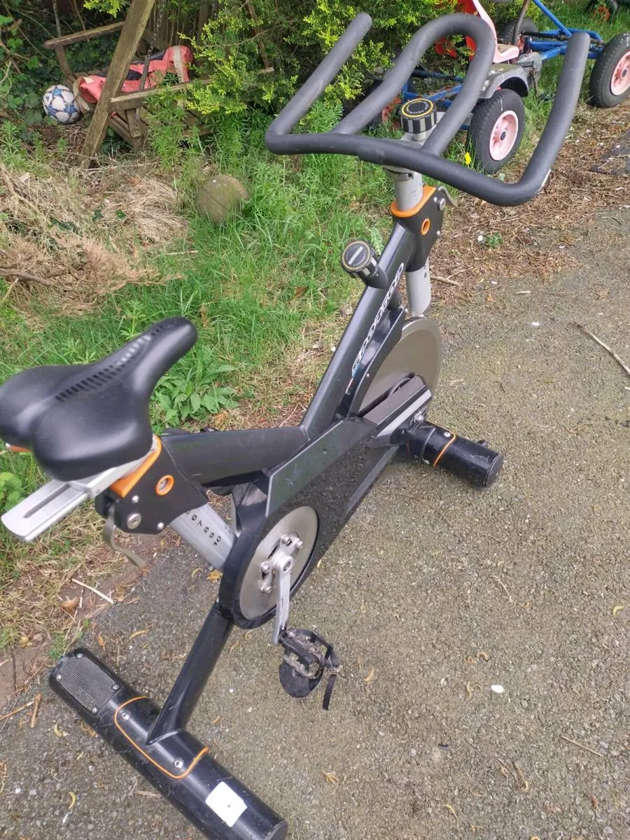 Spin bike - Image 1