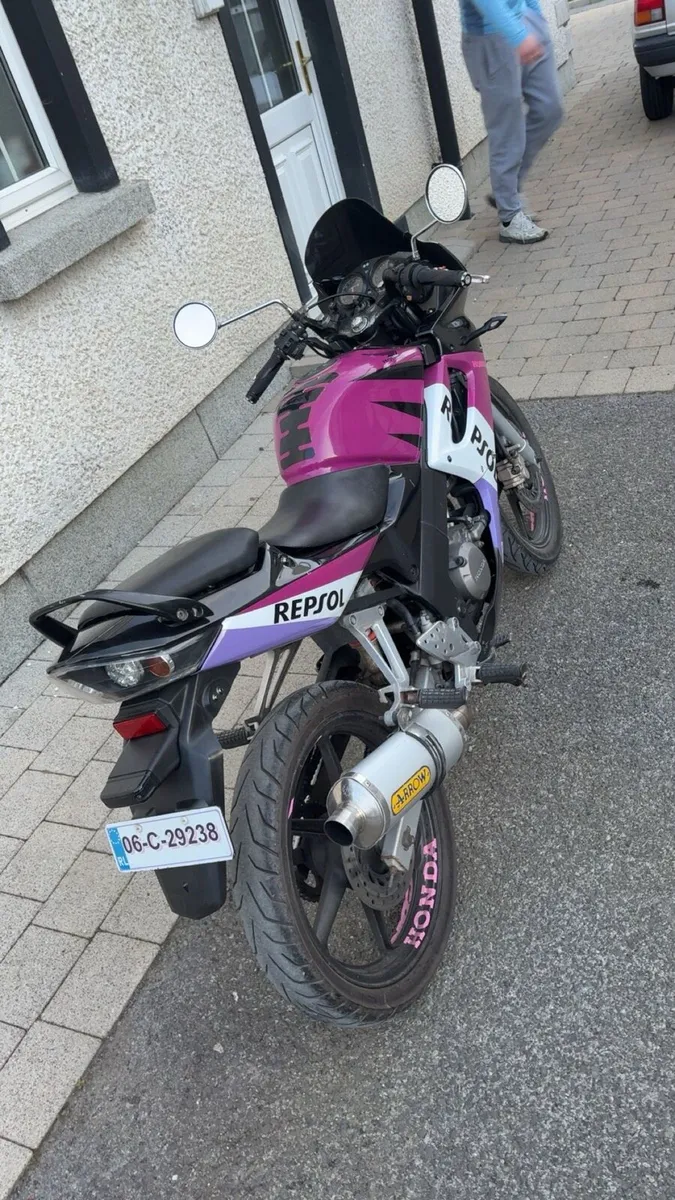 2006 Honda cbr 125 - Image 4