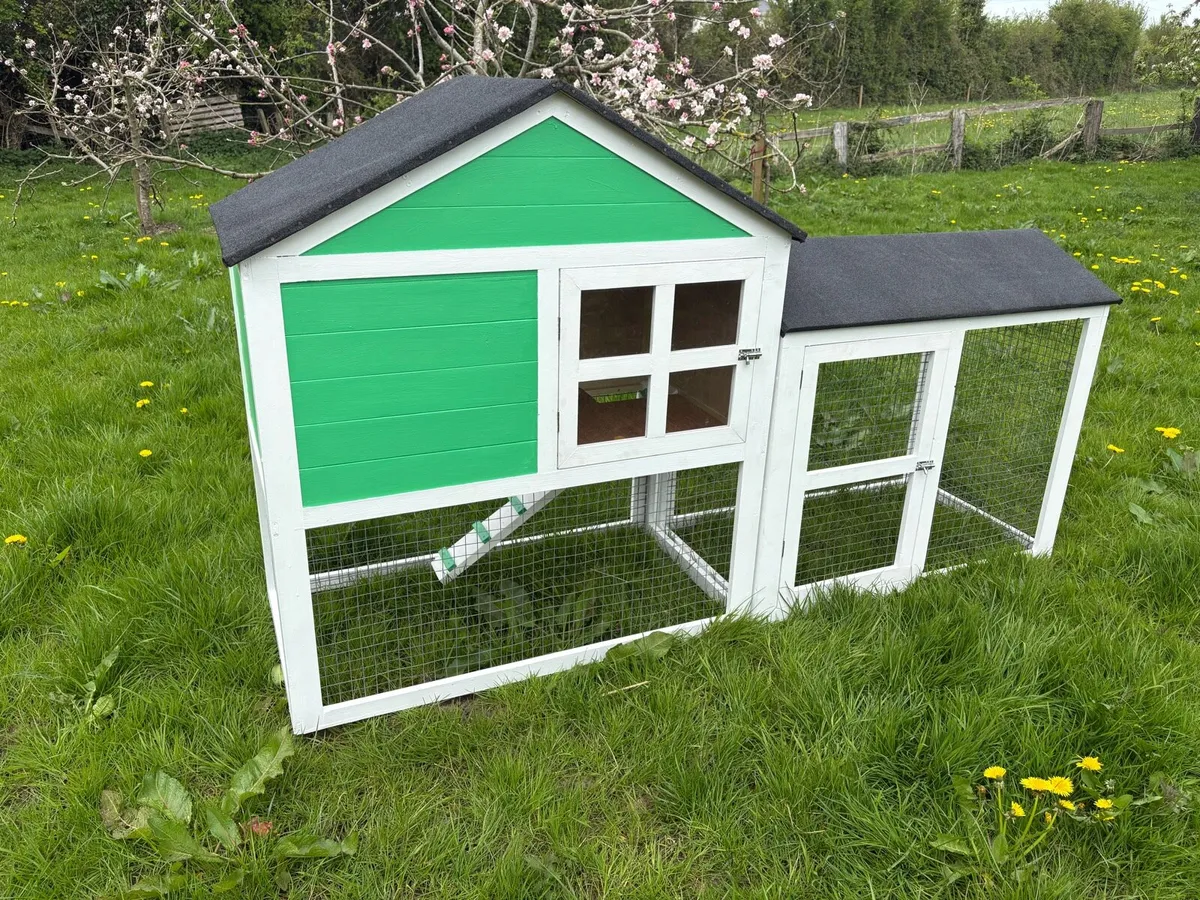 Rabbit hutch - Image 1