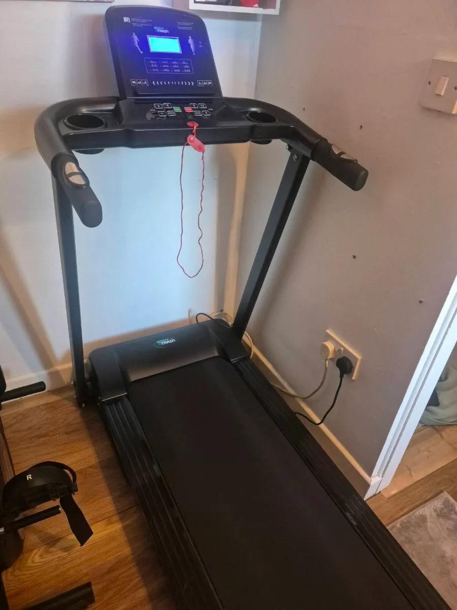 Treadmill - Image 1