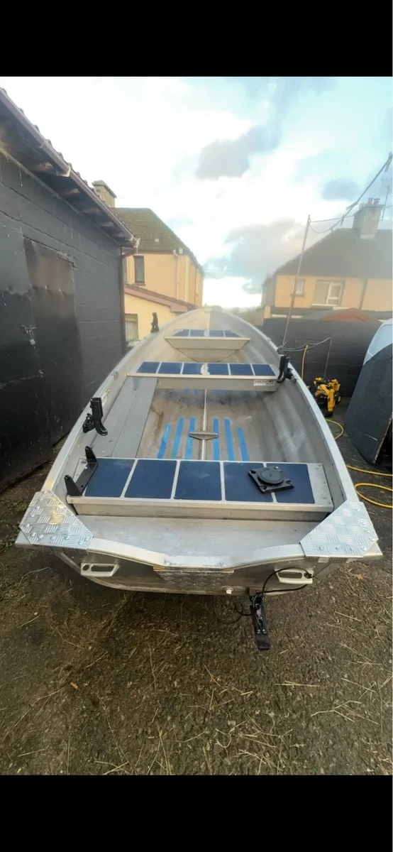 Linder 440 Fishing **Aluminium Boat** - Image 4