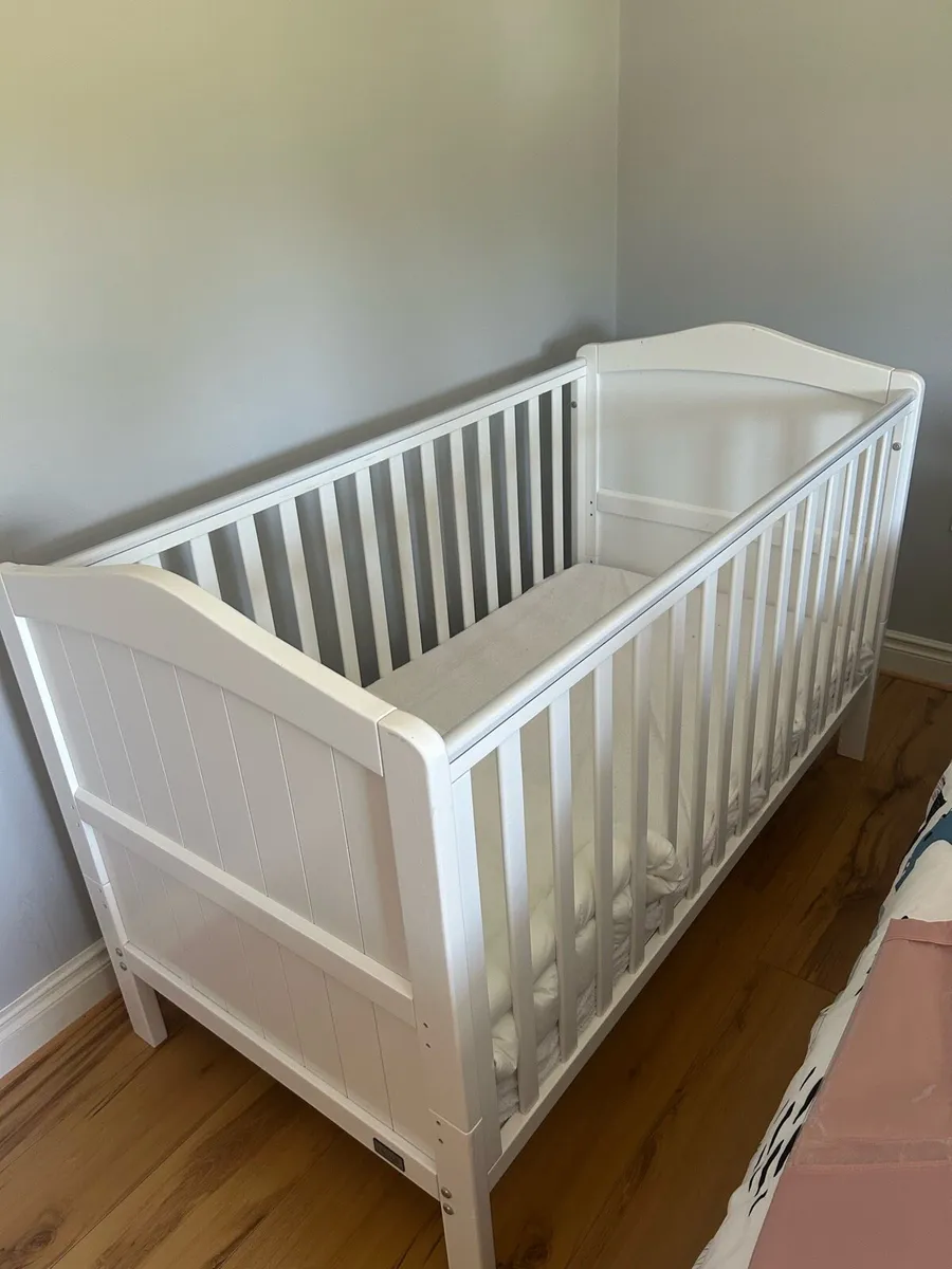 Sorrento Cot - Image 1