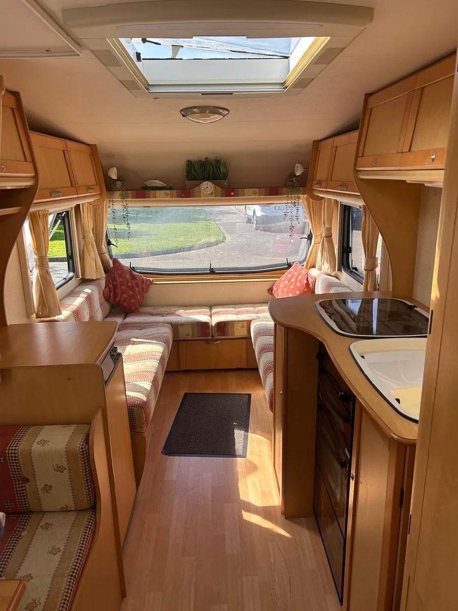 Caravan. - Image 3