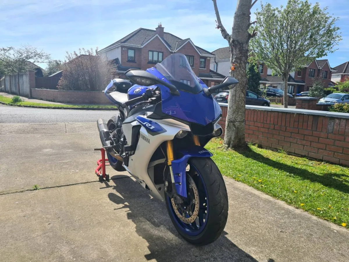 yamaha R1 - Image 2