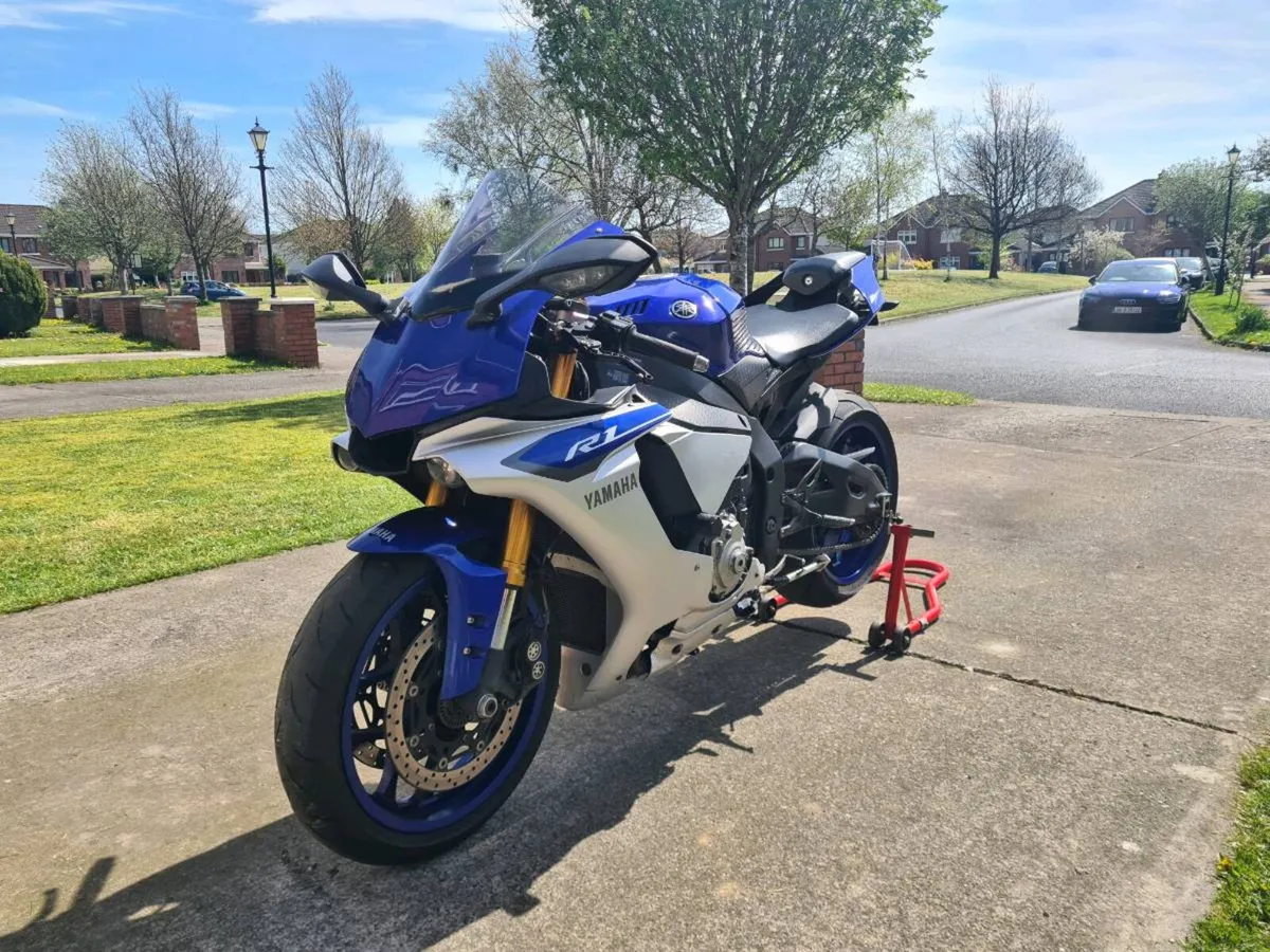 yamaha R1 - Image 4