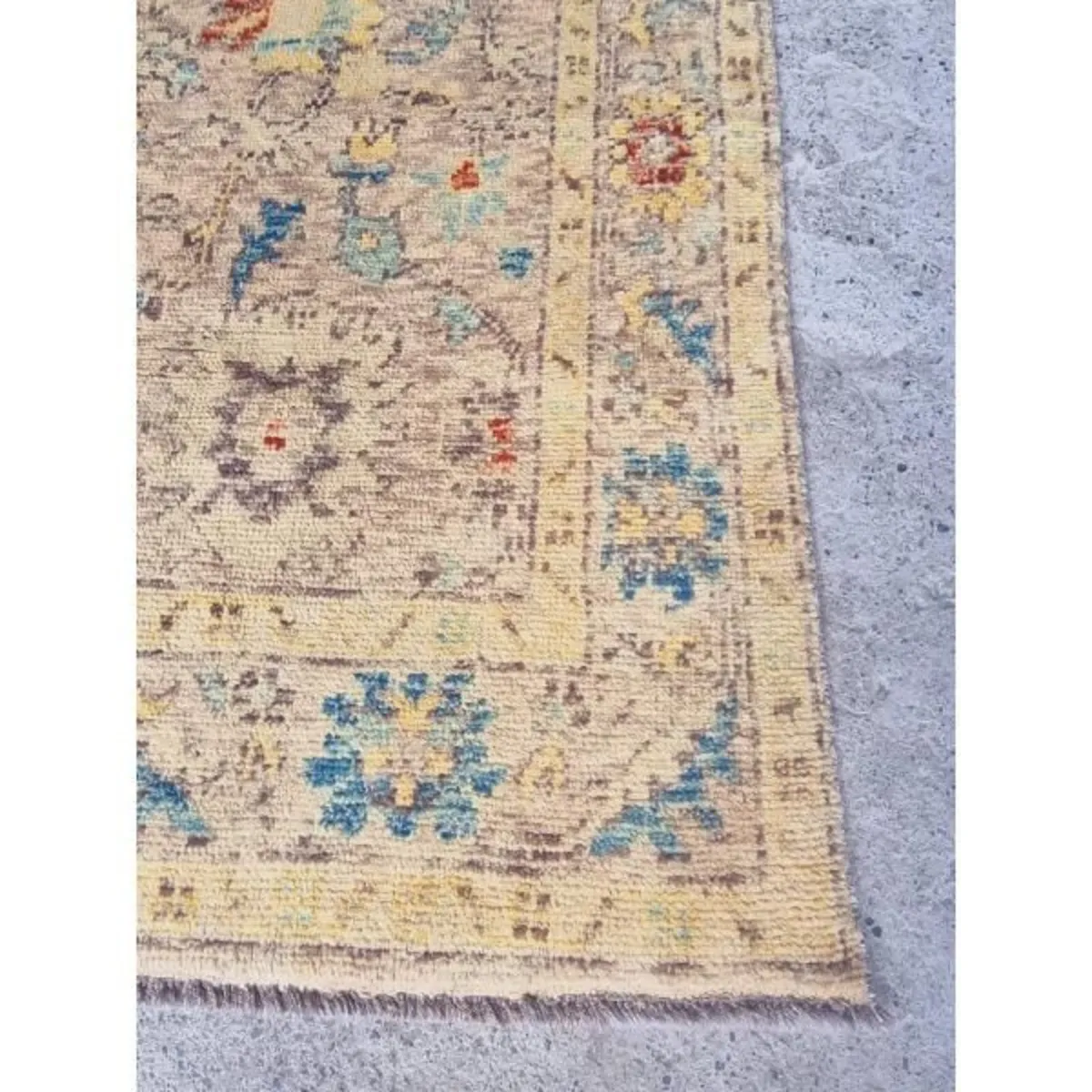 Ushak Rug – KASRUG2  198cm x 143cm - Image 2