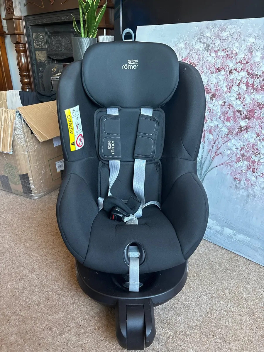 Britax romer 360 car seat isofix - Image 1