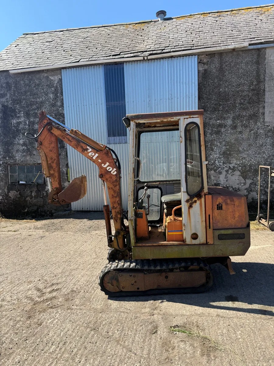 Peljob 1.5ton Mini digger - Image 3