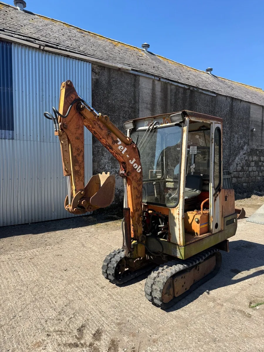 Peljob 1.5ton Mini digger - Image 2