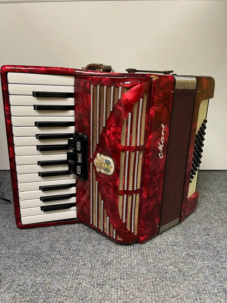Martini 48 bass piano accordion - Image 1