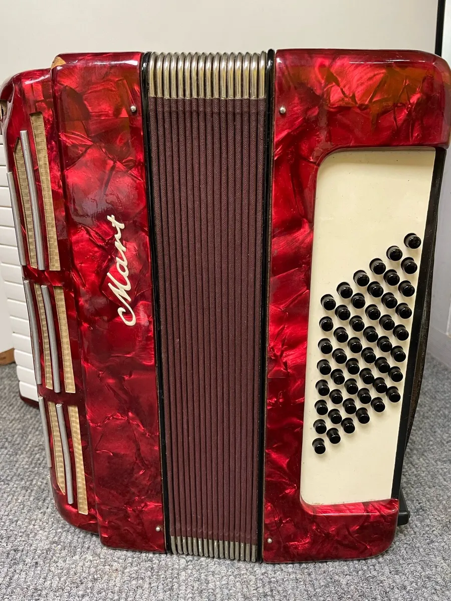 Martini 48 bass piano accordion - Image 3