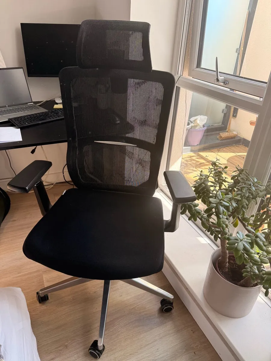 Office chair - Image 2