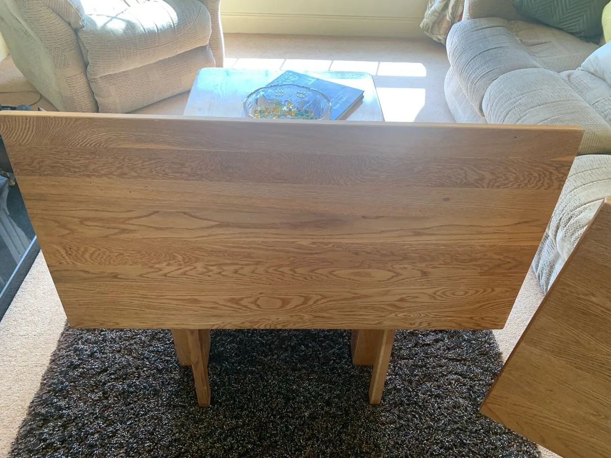 Solid oak dining room table - Image 4