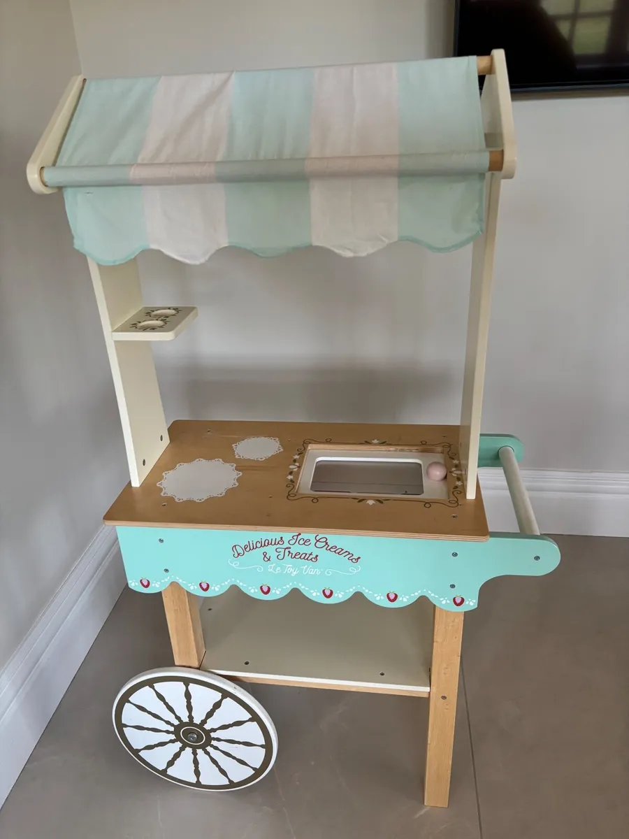 Wooden Sweet Cart - Image 2