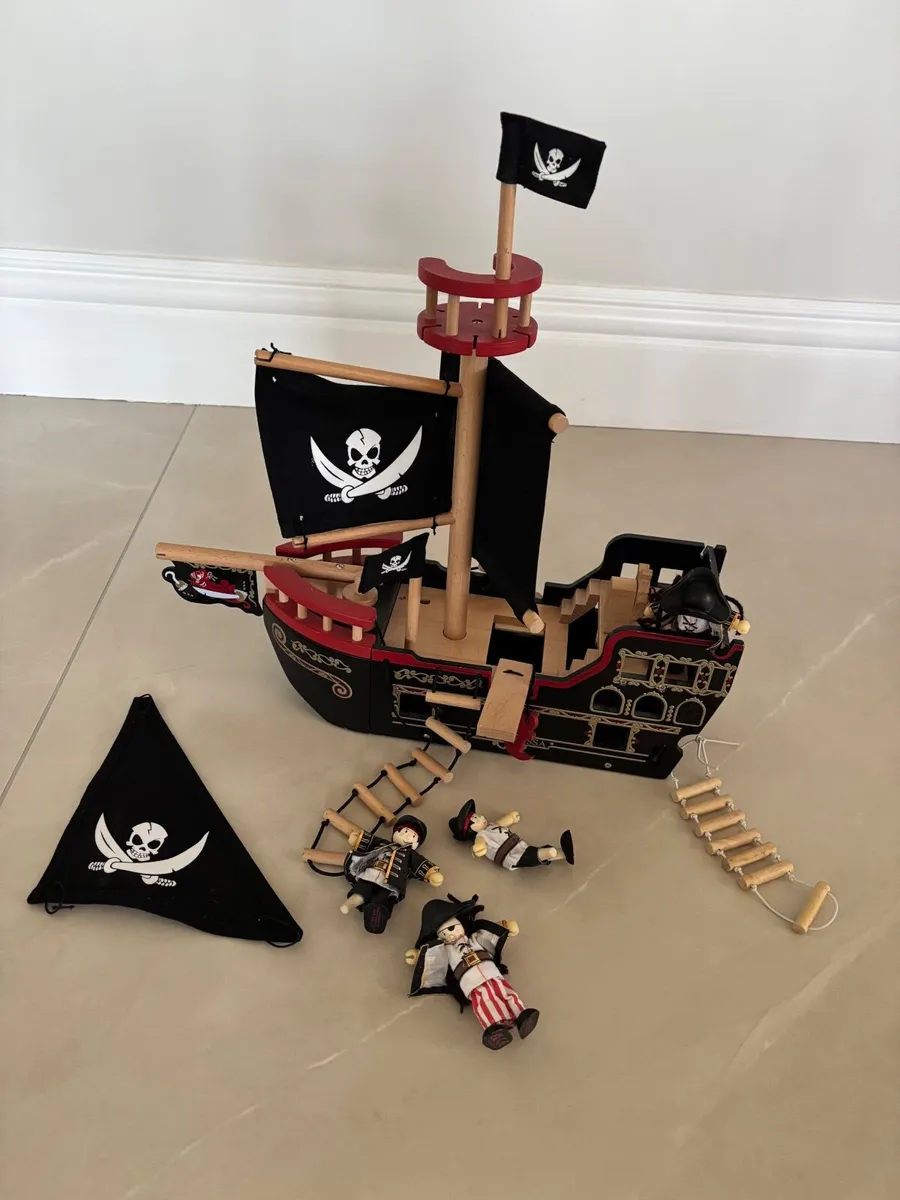 Toys - Image 3