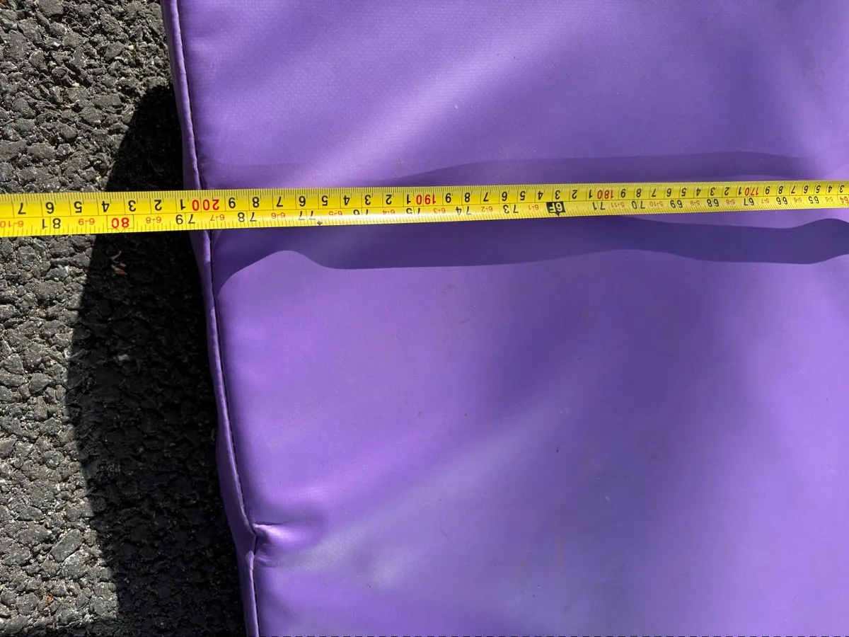 Gymnastics bars and mat - Image 2