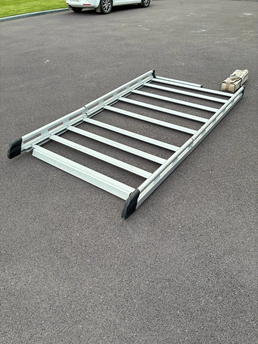 Genuine Renault traffic Roof Rack - Image 2