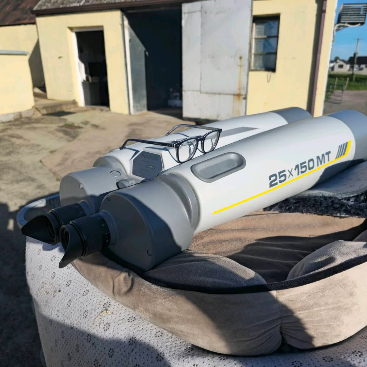 Fujinon 25 x 150 MT binoculars astronomy - Image 1