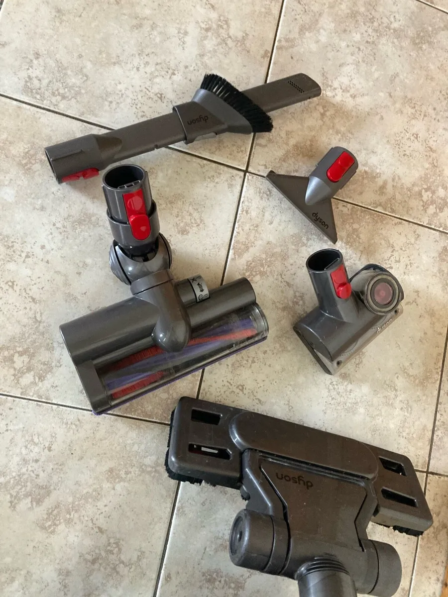 Dyson vacuum cleaner / hoover - Image 2