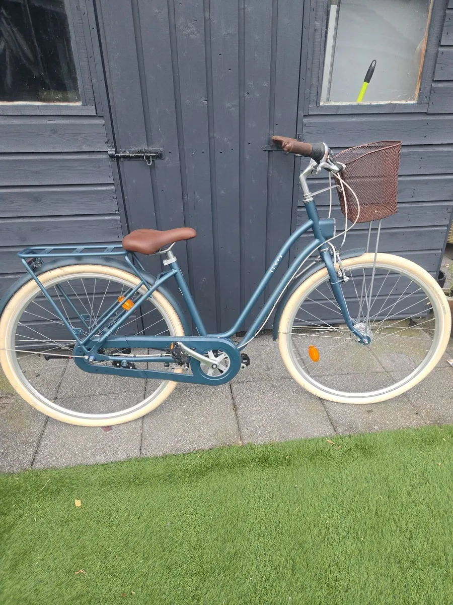 Ladies City Bike-Perfect condition