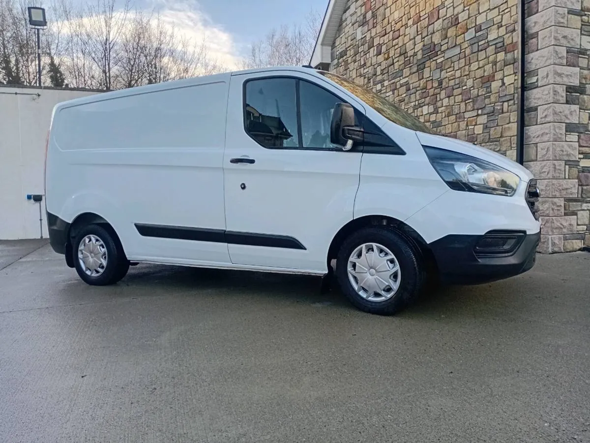 Ford Transit custom 2021 - Image 2