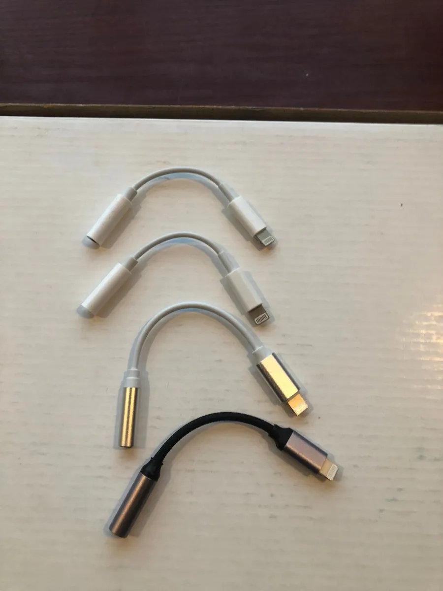 Usb-C to headphone jack (pack of 4)