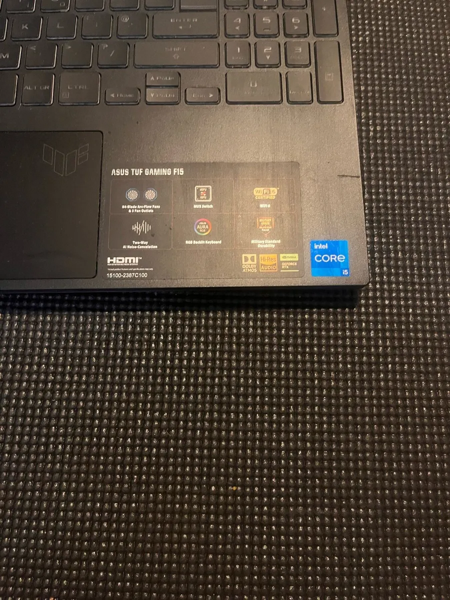 ASUS TUF F15 gaming laptop - Image 4