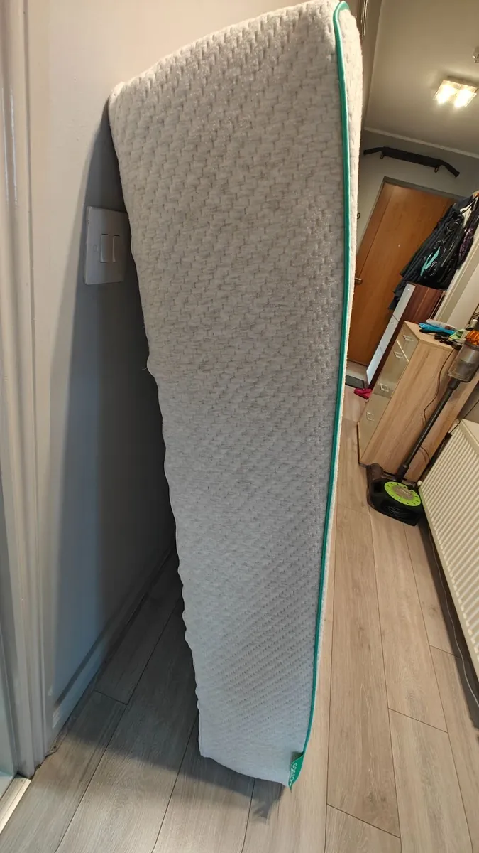 Easca mattress 200*25*140 - Image 4