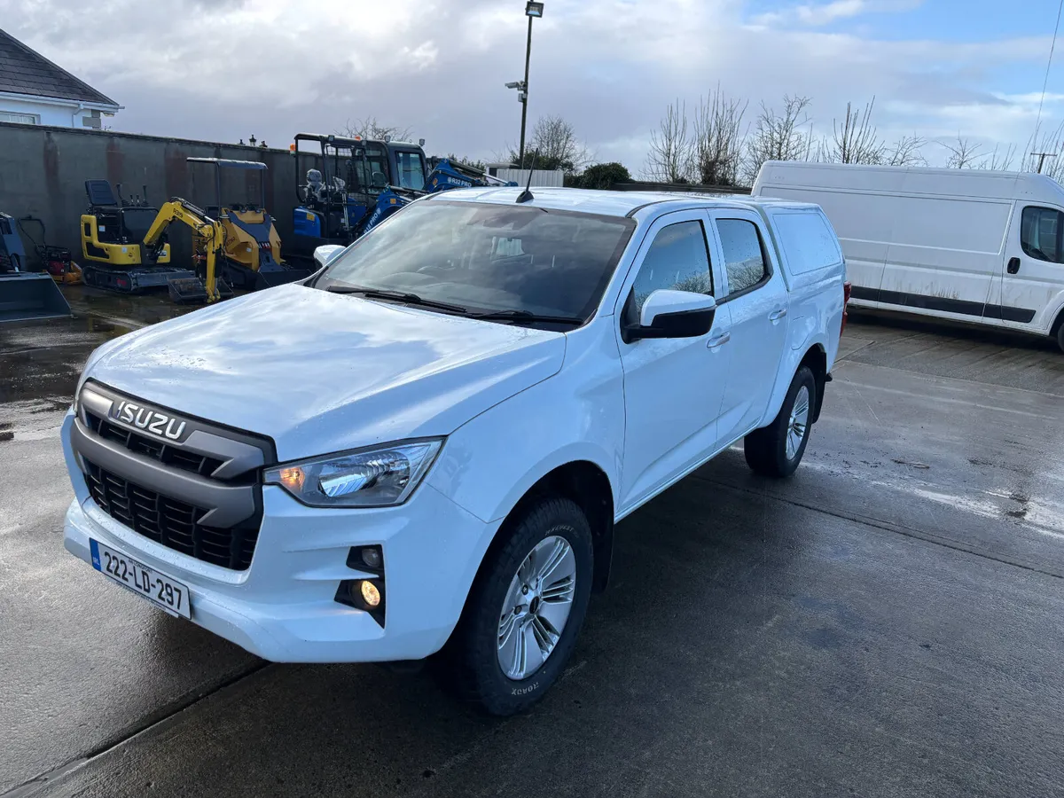 Isuzu D-Max Crew Cab Pick up - Image 3