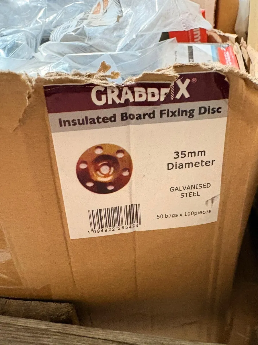 Drywall fixings - Image 1