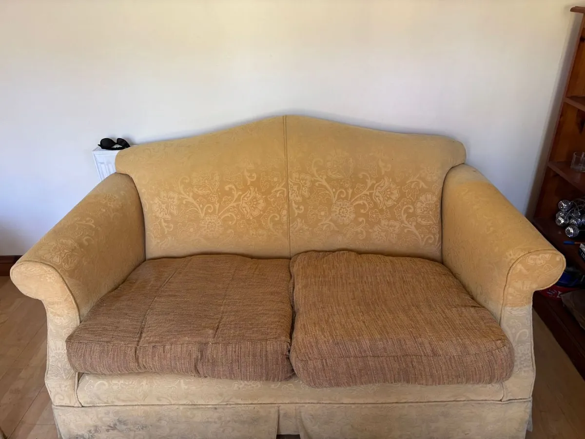 Couch & 2 arm chairs - Image 1