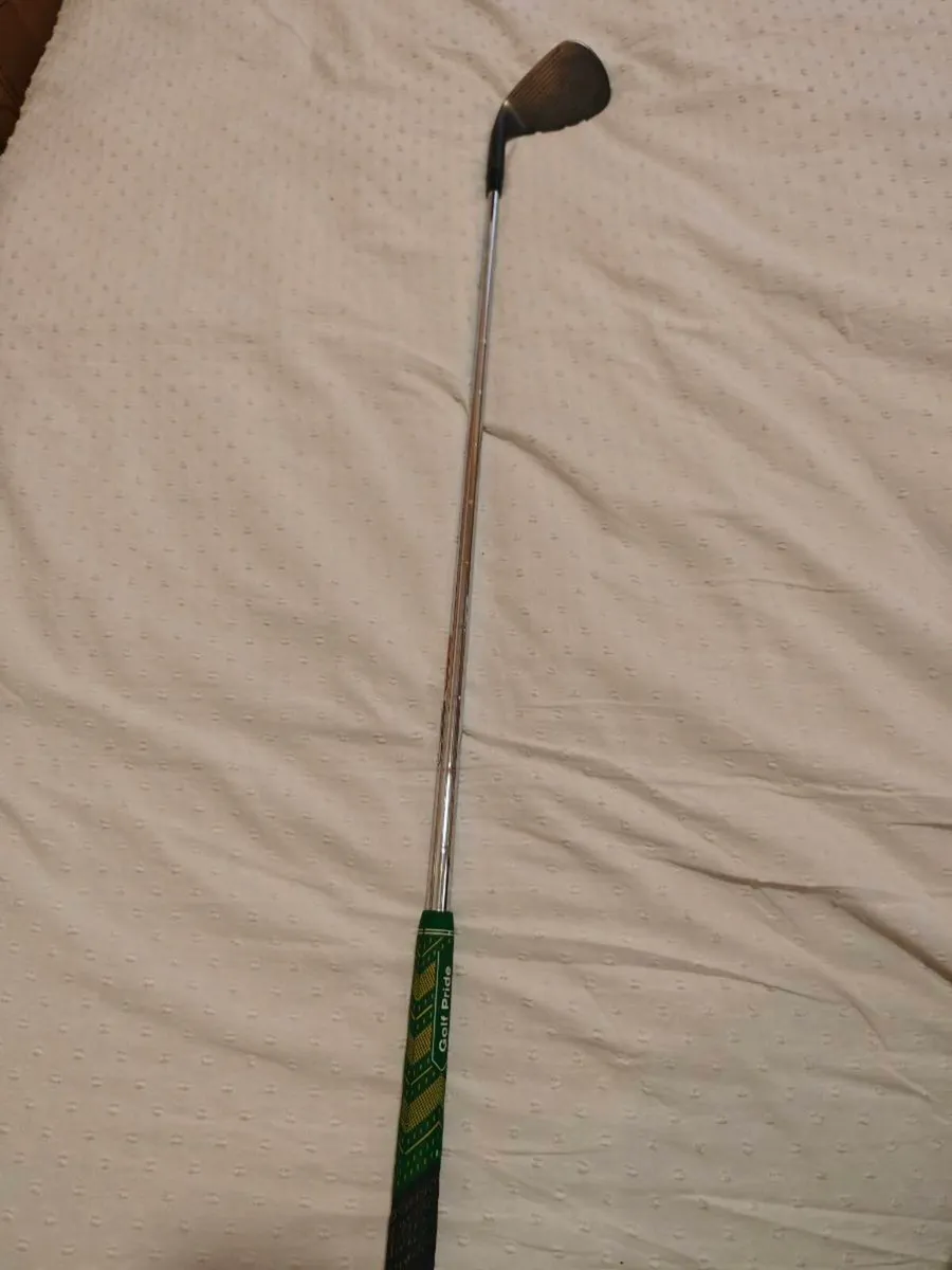 Titleist 56° vokey wedge - Image 1